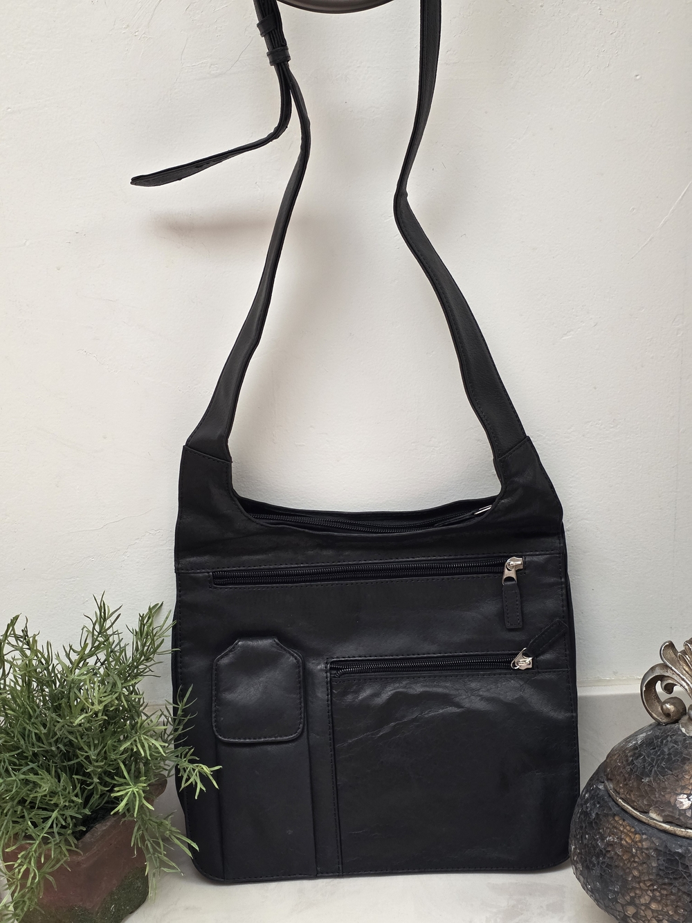 Vintage Dead Stock NWOT Seville Black Leather Crossbody Traveler Bag
